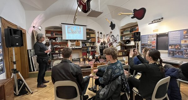 Z přednášky Divoký východ aneb Balady pro bandity v českých muzikálech