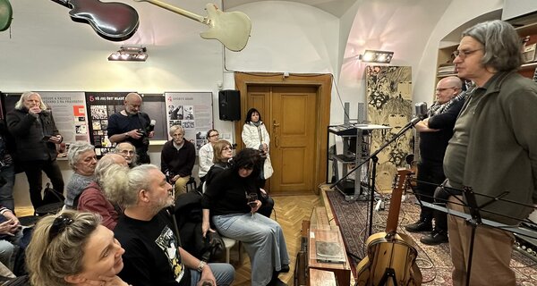 Včera jsme zahájili výstavu o Jiřím Černém